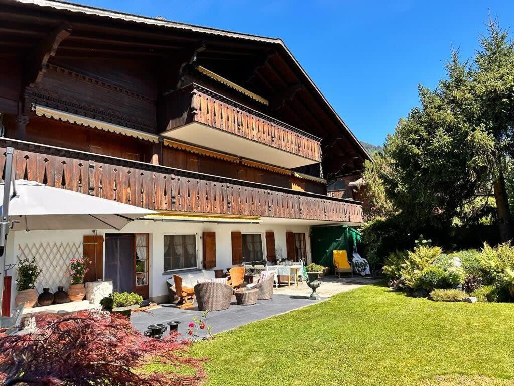 3 Bedroom Classic Chalet In Gstaad Exterior foto